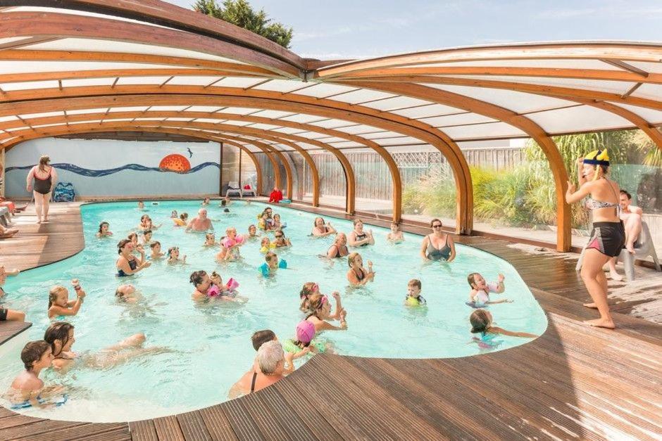 Camping Le Village De La Mer Les Moutiers Exterior photo